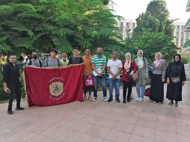 وفد كلية التربية النوعية المشارك بمعسكر اعداد القادة بسوهاج