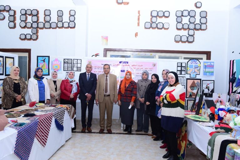 التربية النوعية بسوهاج تفتتح معرضها في الفنون التشكيلية والاقتصاد المنزلي
