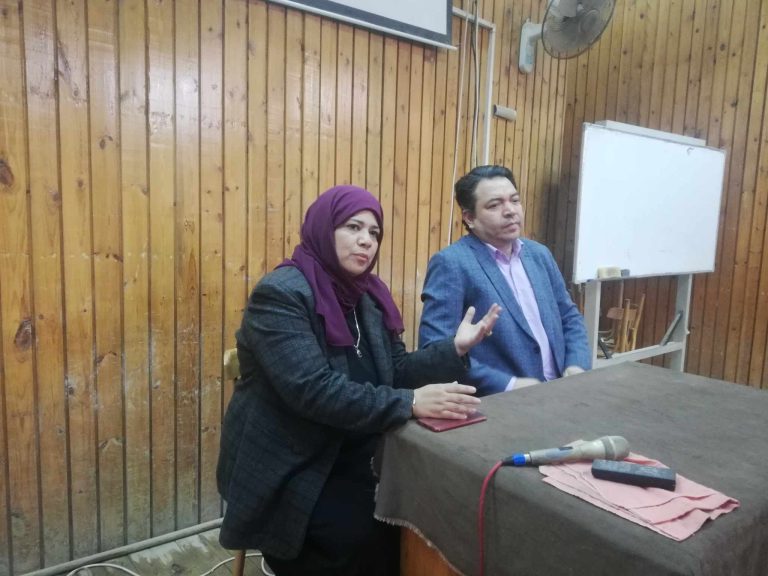 فاعليه ندوة عن المشروعات الصغيرة والخدمات المقدمة لدعم الشباب