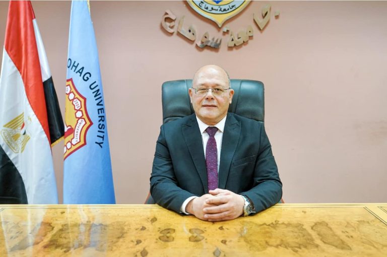 رئيس جامعة سوهاج يهنئ الرئيس السيسي بمناسبة ذكرى ثورة 23 يوليو