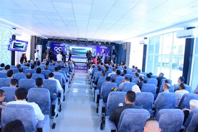 رئيس جامعة سوهاج أستاذًا ومحاضرًا في مؤتمر جراحة العظام: ويستعرض أحدث تقنيات جراحات الأعصاب الدقيقة